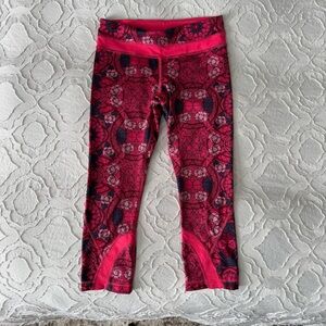 Lululemon Run: Inspire Crop II